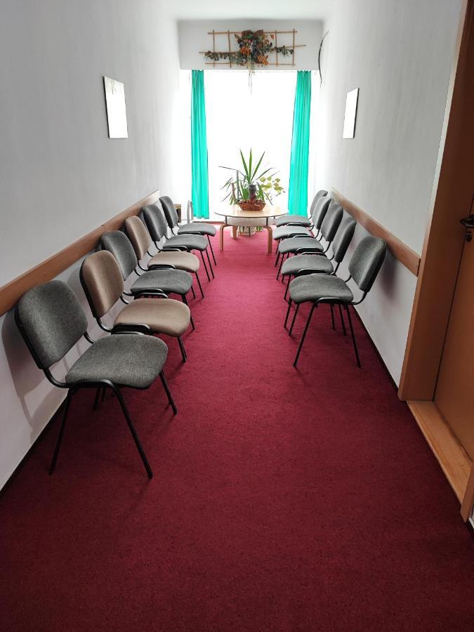 Hotel Beke Sziget Komló 外观 照片